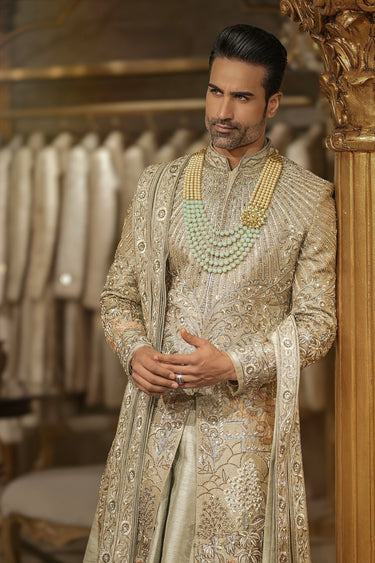 Green Heavy Embroidered Sherwani Set - Bharat Reshma