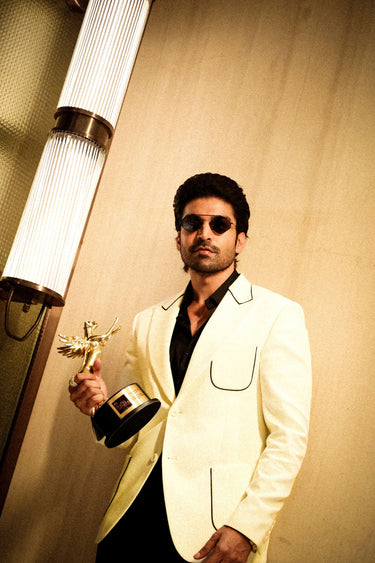 Gurmeet Choudhary in Bharat Reshma’s Monochrome Power Look - Bharat Reshma