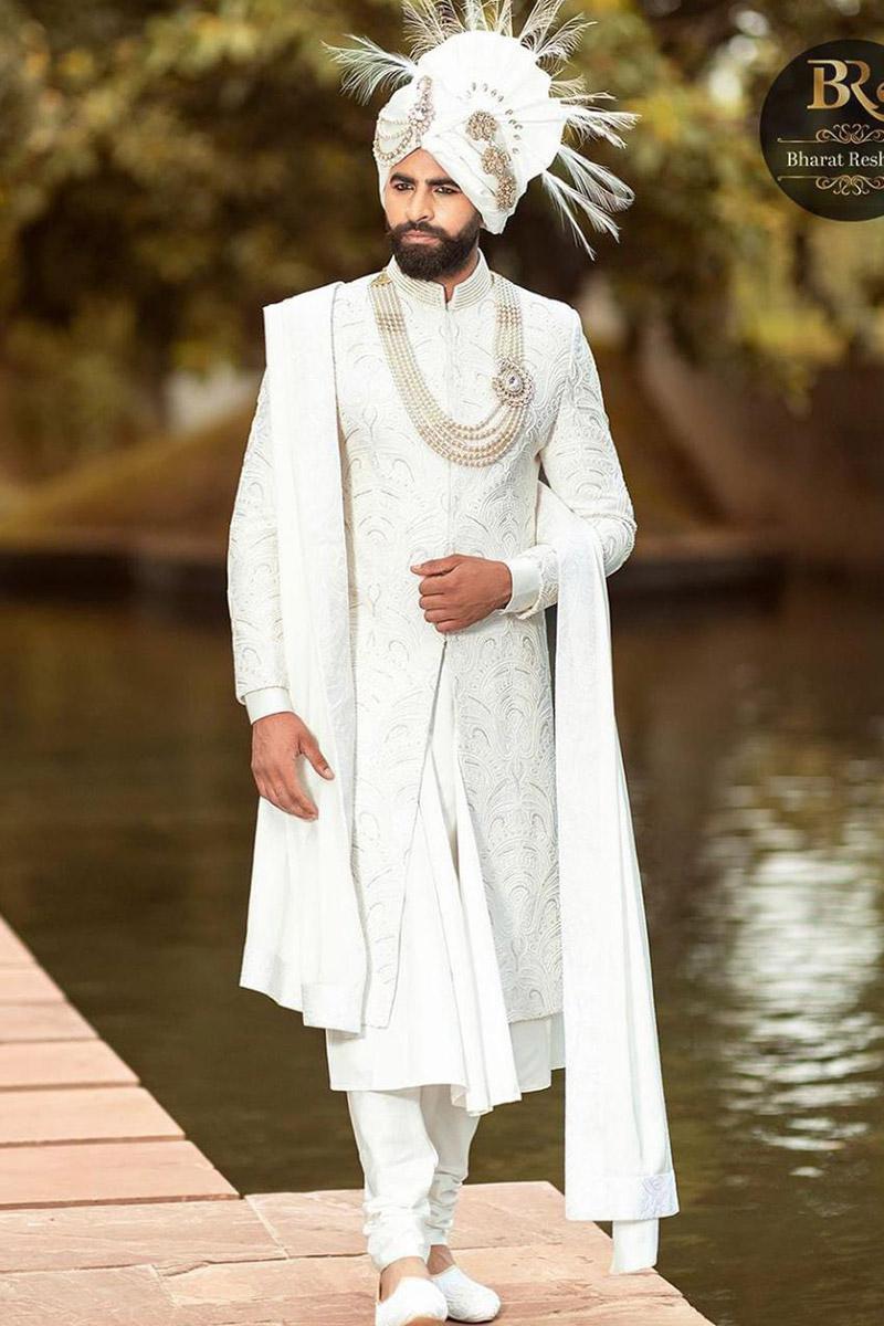 The sherwani: A timeless and elegant piece of men fashion