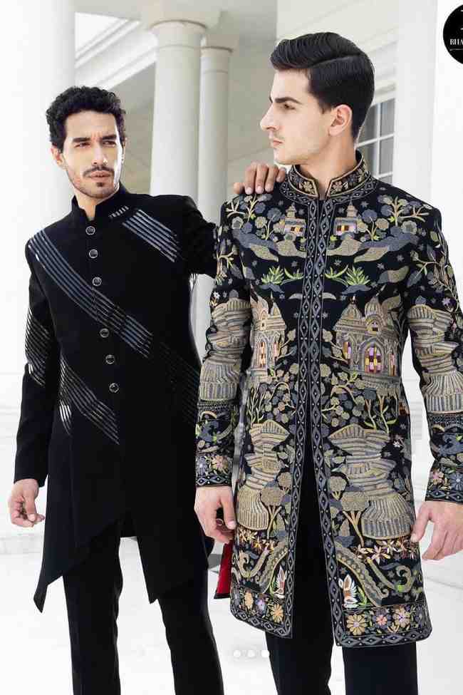 Black Indo Western With Highlighted Pleated Pattern