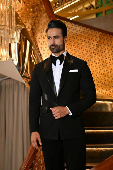 Black metallic edge Tux