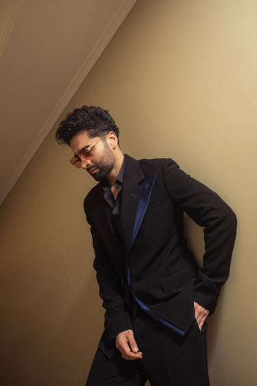 Jackky Bhagnani in Black Classic Suit