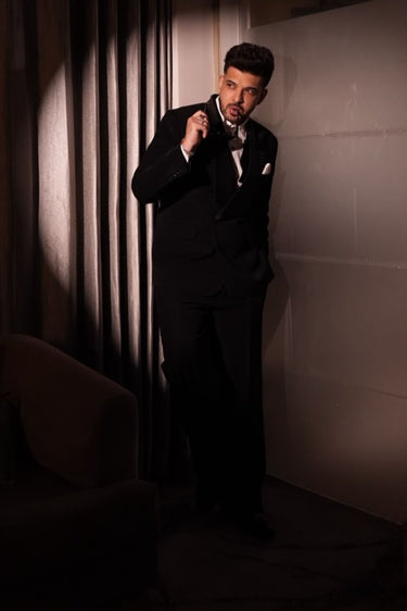 Karan Kundrra in Black classix Tuxedo