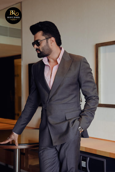 Manish Paul in Our Dark Grey 2 Piece Suit - Bharat Reshma