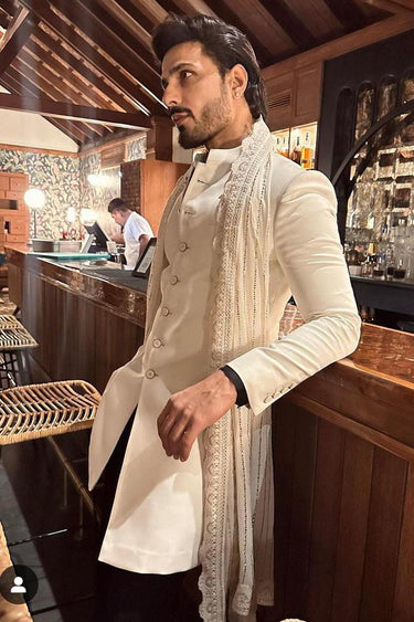 VIN RANA in Our Off white self-textured indo western for Men - Bharat Reshma