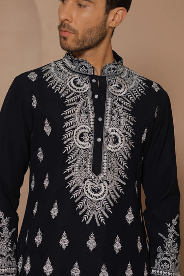 Black & White Traditional Kurta Set - Bharat Reshma