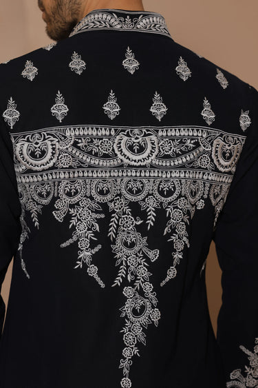 Black & White Traditional Kurta Set - Bharat Reshma